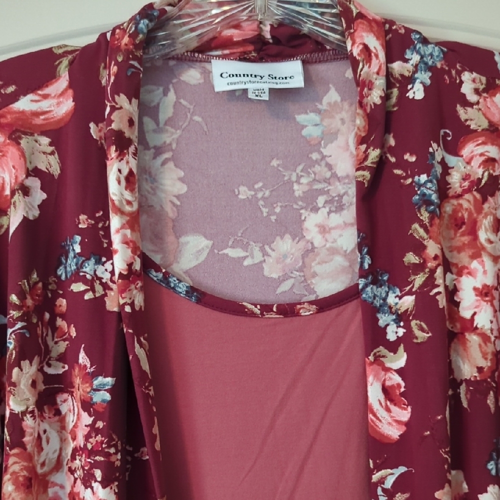 Floral Two In One Blouse - Picture 2 of 10